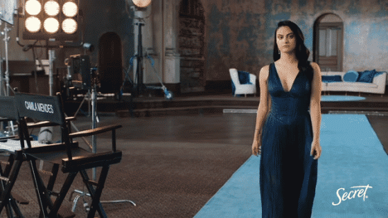 SECRET CAMILA MENDES